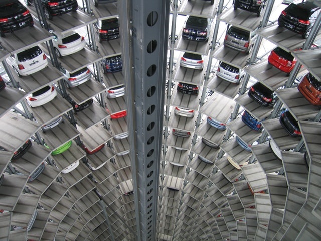 image of car dealership